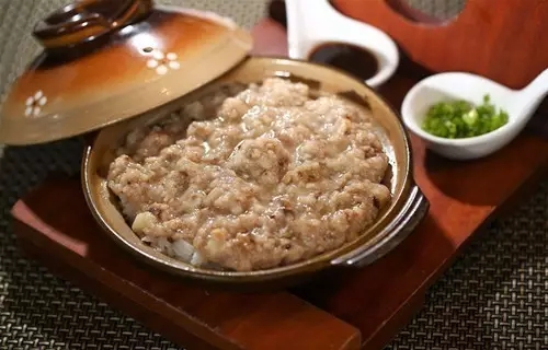 遠(yuǎn)年陳年水鴨煲仔飯